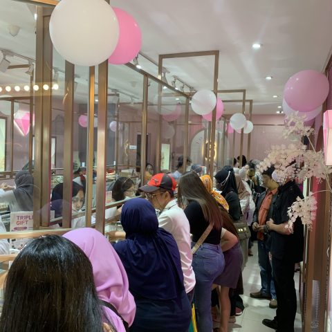 Toko Mas Enam Bandung